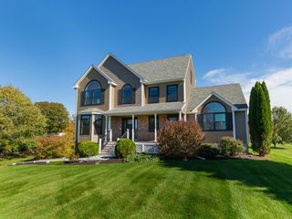 18 North Road, East Kingston, NH 03827