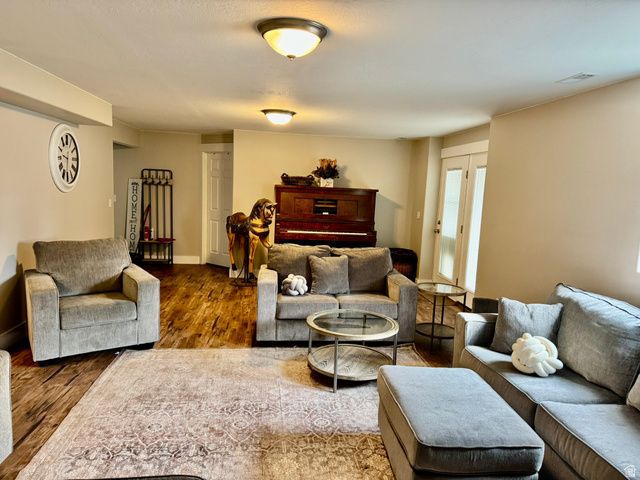 3589 N REMUDA DR, Farr West, UT 84404