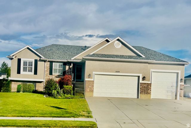 3589 N REMUDA DR, Farr West, UT 84404
