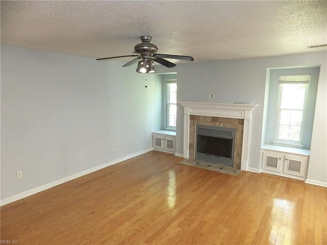 4312 Briarbush LN, Virginia Beach, VA 23453