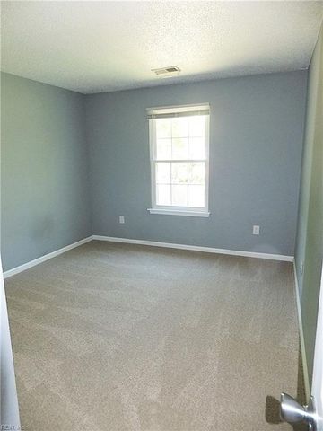 4312 Briarbush LN, Virginia Beach, VA 23453