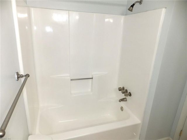 4312 Briarbush LN, Virginia Beach, VA 23453