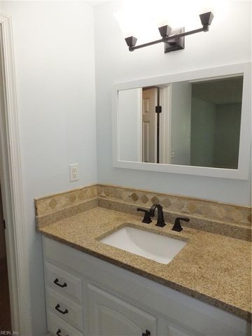 4312 Briarbush LN, Virginia Beach, VA 23453