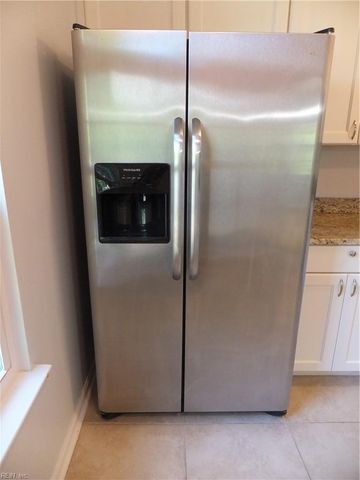 4312 Briarbush LN, Virginia Beach, VA 23453