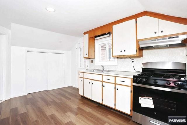 316 7th Street, Palisades Park, NJ 07650