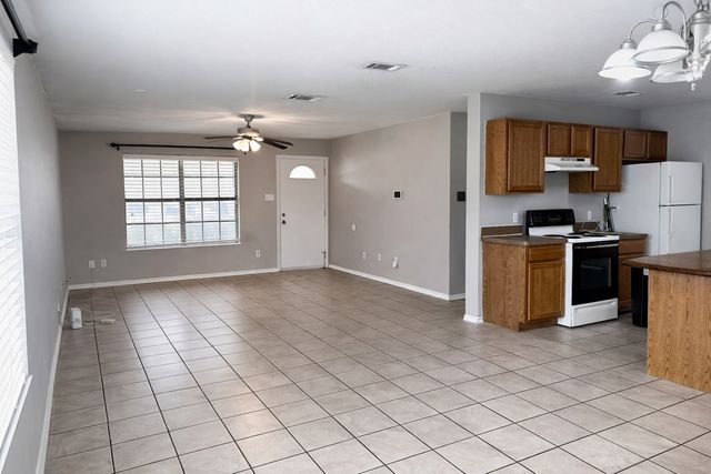 914 N Catherine Street, Terrell, TX 75160