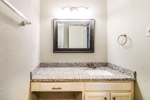 2222 Victoria Court, Missouri City, TX 77459