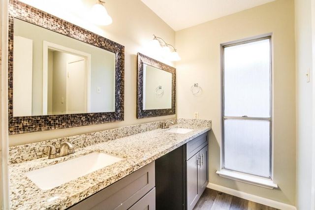 2222 Victoria Court, Missouri City, TX 77459