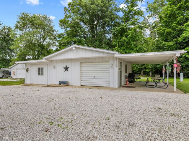 8054 S State Road 46, Terre Haute, IN 47802