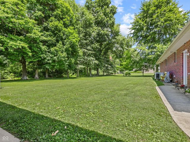 8054 S State Road 46, Terre Haute, IN 47802