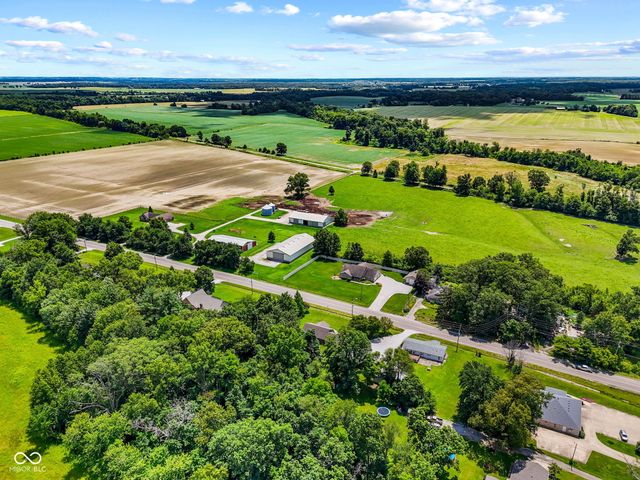 8054 S State Road 46, Terre Haute, IN 47802