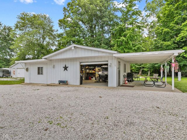 8054 S State Road 46, Terre Haute, IN 47802
