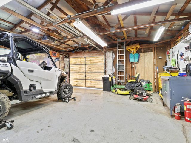 8054 S State Road 46, Terre Haute, IN 47802