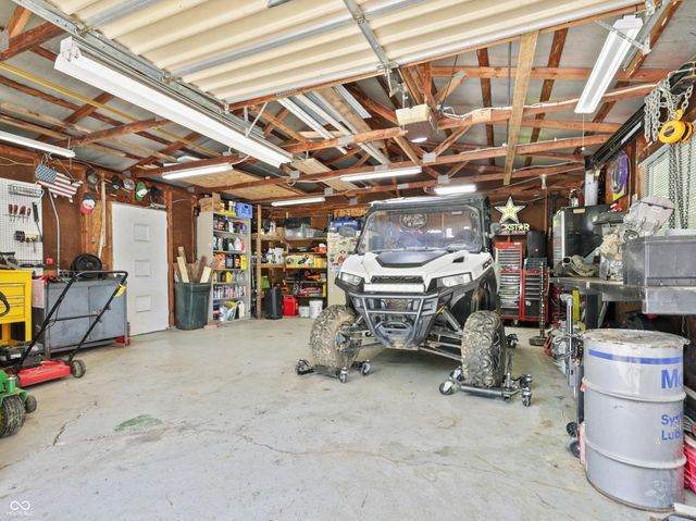 8054 S State Road 46, Terre Haute, IN 47802