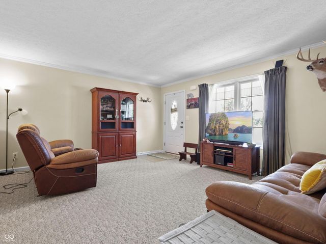 8054 S State Road 46, Terre Haute, IN 47802