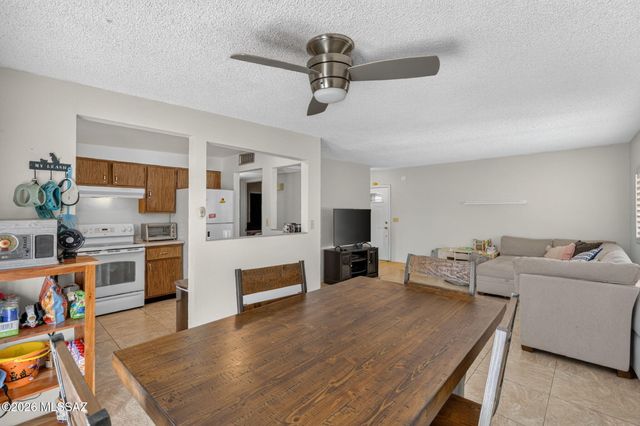 9315 E Old Spanish Trail, Tucson, AZ 85710