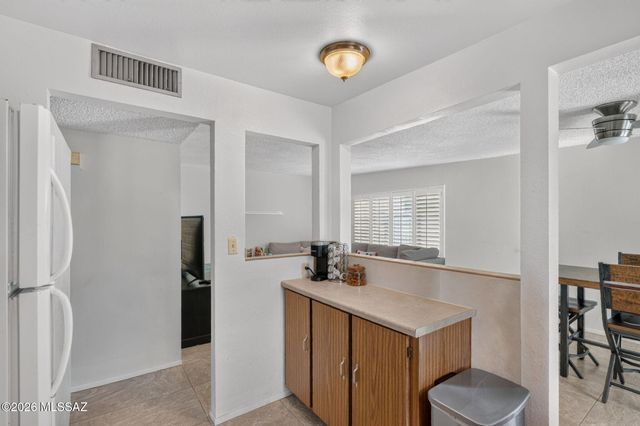 9315 E Old Spanish Trail, Tucson, AZ 85710