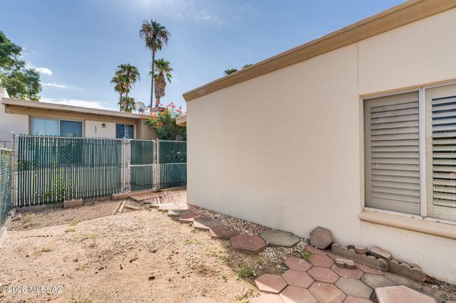9315 E Old Spanish Trail, Tucson, AZ 85710