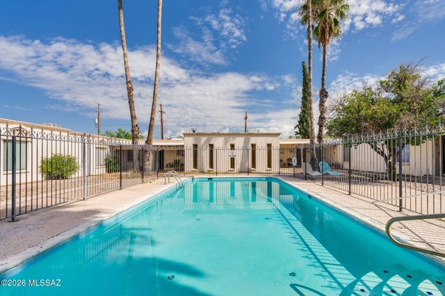 9315 E Old Spanish Trail, Tucson, AZ 85710
