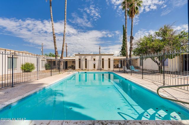 9315 E Old Spanish Trail, Tucson, AZ 85710