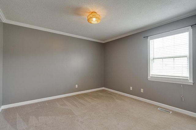 1895 Shellmound Road, Jasper, TN 37347