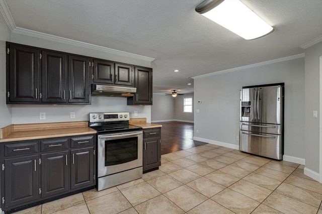 1895 Shellmound Road, Jasper, TN 37347