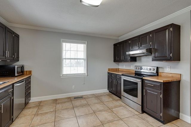 1895 Shellmound Road, Jasper, TN 37347