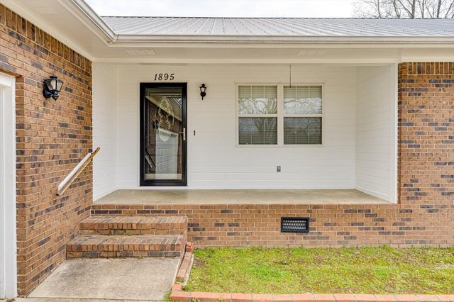 1895 Shellmound Road, Jasper, TN 37347