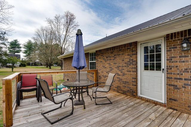 1895 Shellmound Road, Jasper, TN 37347