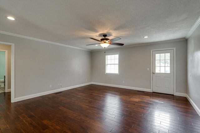 1895 Shellmound Road, Jasper, TN 37347