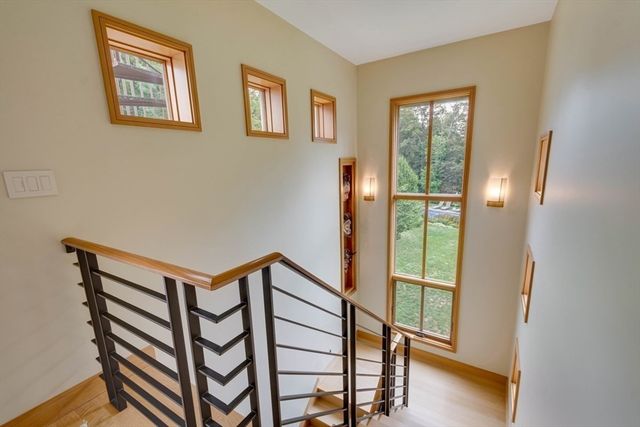 23 Bedford Rd, Lincoln, MA 01773