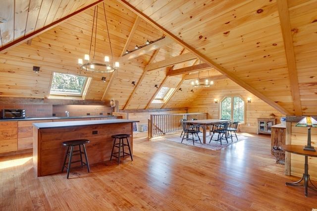 23 Bedford Rd, Lincoln, MA 01773