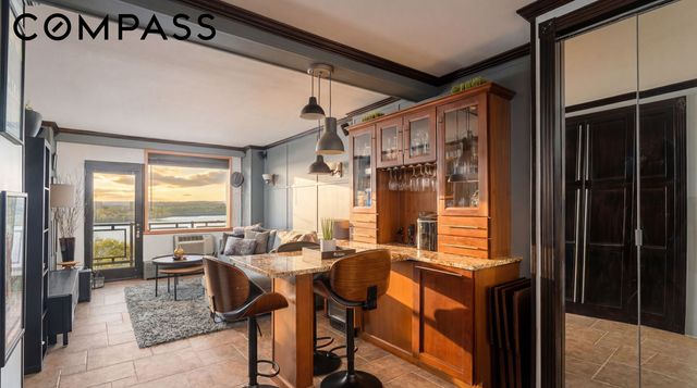 5800 Arlington Ave Apt 20L, New York City, NY 10471