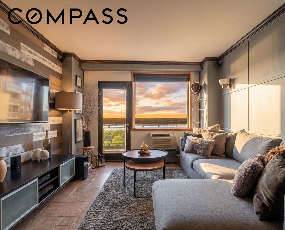 5800 Arlington Ave Apt 20L, New York City, NY 10471