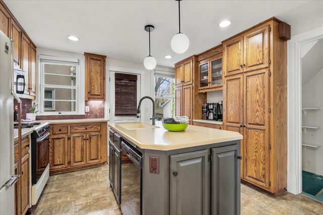 3340 Bryant Avenue S, Minneapolis, MN 55408