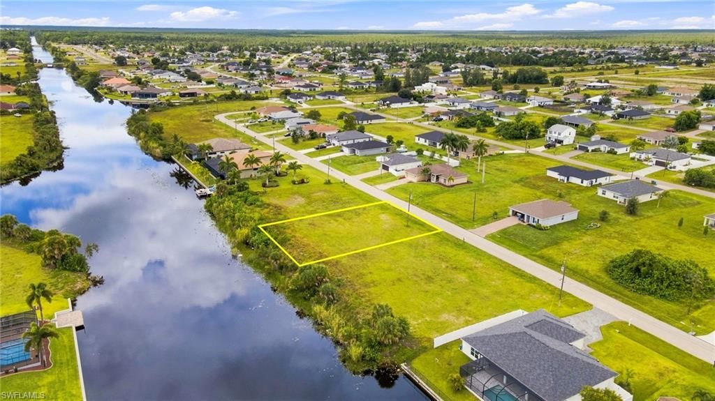 1246 NE 40th ST, CAPE CORAL, FL 33909 — exterior