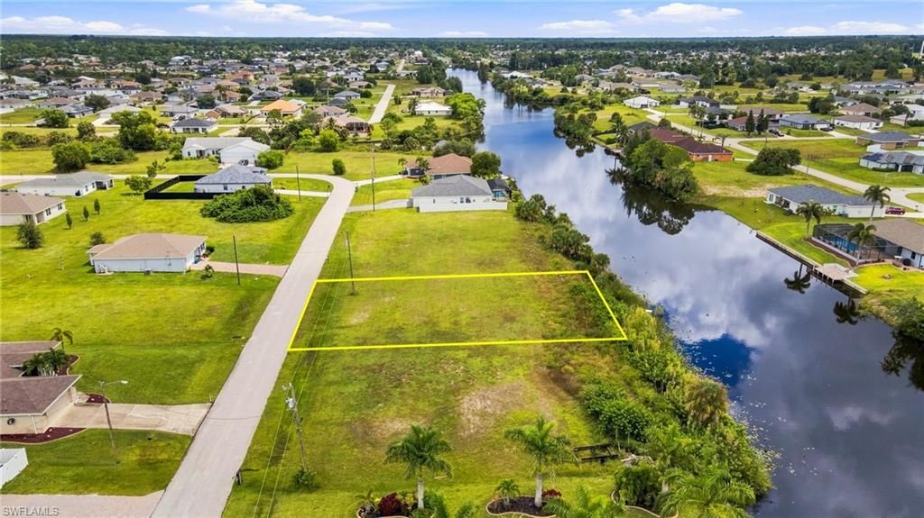 1246 NE 40th ST, CAPE CORAL, FL 33909 — photo 4