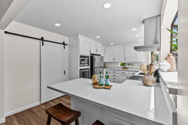 17115 Holiday Drive, Morgan Hill, CA 95037