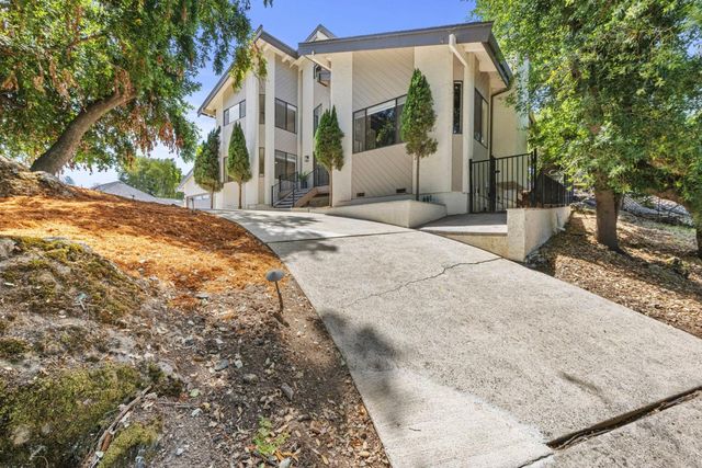 17115 Holiday Drive, Morgan Hill, CA 95037