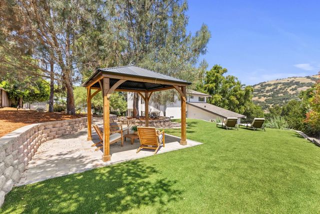 17115 Holiday Drive, Morgan Hill, CA 95037