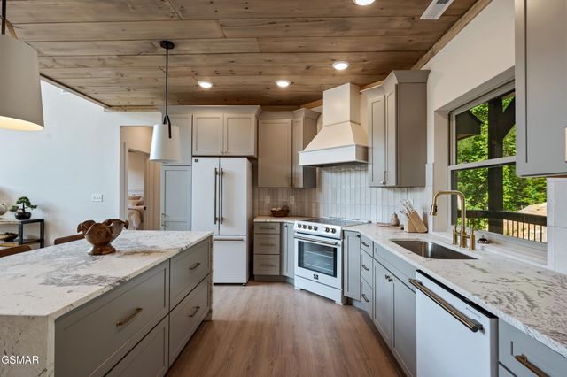 3047 Redtail Road, Sevierville, TN 37862