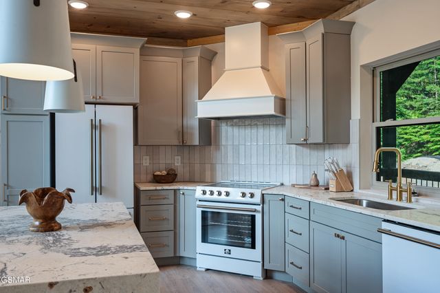 3047 Redtail Road, Sevierville, TN 37862