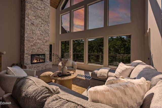 3047 Redtail Road, Sevierville, TN 37862