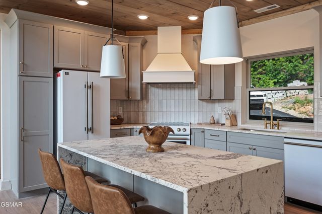 3047 Redtail Road, Sevierville, TN 37862