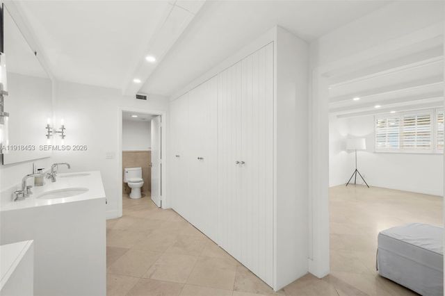 605 Ocean Drive 2L, Key Biscayne, FL 33149