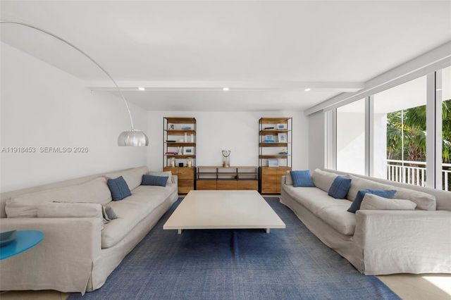 605 Ocean Drive 2L, Key Biscayne, FL 33149