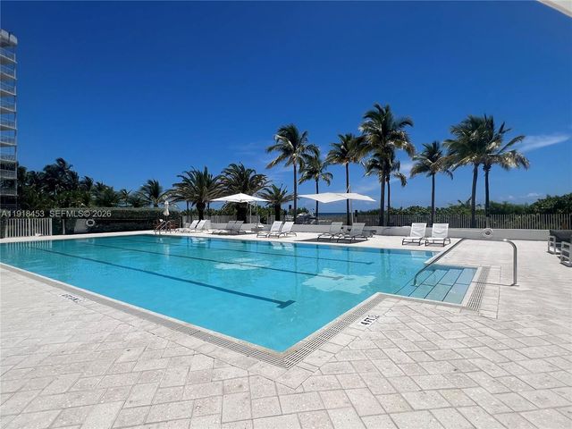 605 Ocean Drive 2L, Key Biscayne, FL 33149