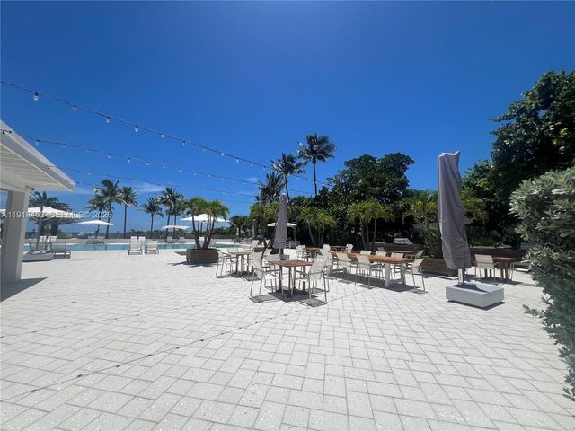 605 Ocean Drive 2L, Key Biscayne, FL 33149