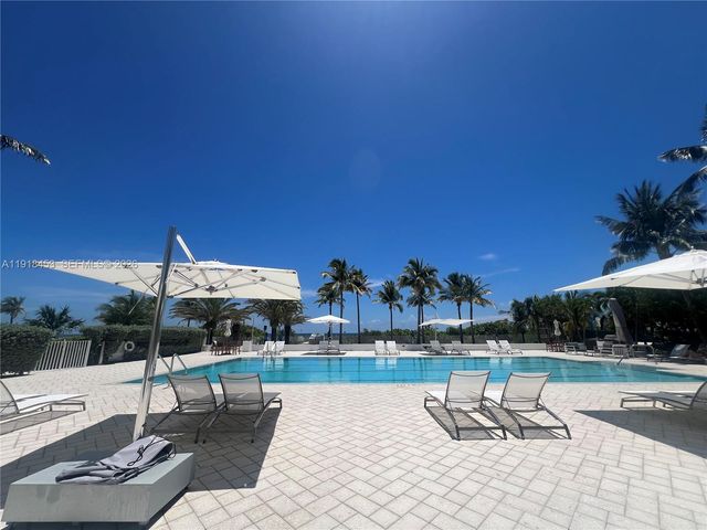 605 Ocean Drive 2L, Key Biscayne, FL 33149