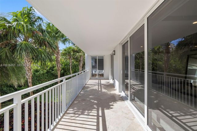 605 Ocean Drive 2L, Key Biscayne, FL 33149
